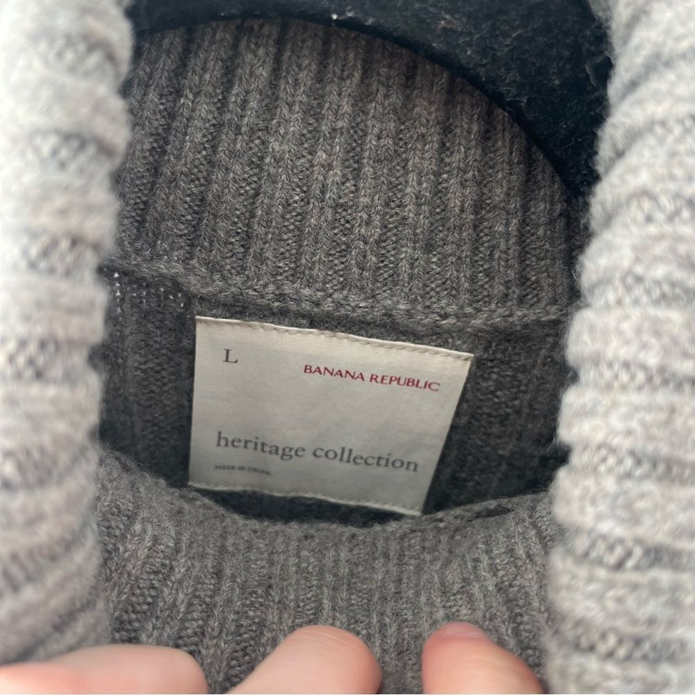 Banana Republic Heritage Collection Gray Wool Ribbed Turtleneck Sweater - Picture 6 of 6